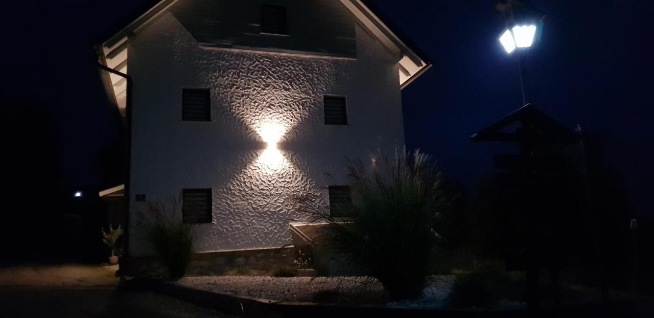 Ambiente Ferienapartments Julienhoehe Niederdorf  외부 사진
